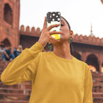 Mundaze - Case for Samsung Galaxy S22 Ultra Slim Shockproof Hard Shell Soft TPU Heavy Duty Protective Phone Cover - Black Yellow Daisies